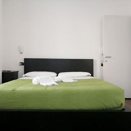 Apartamento Al Molo 2 Como Exterior foto