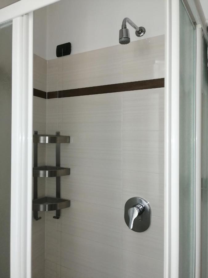 Apartamento Al Molo 2 Como Exterior foto